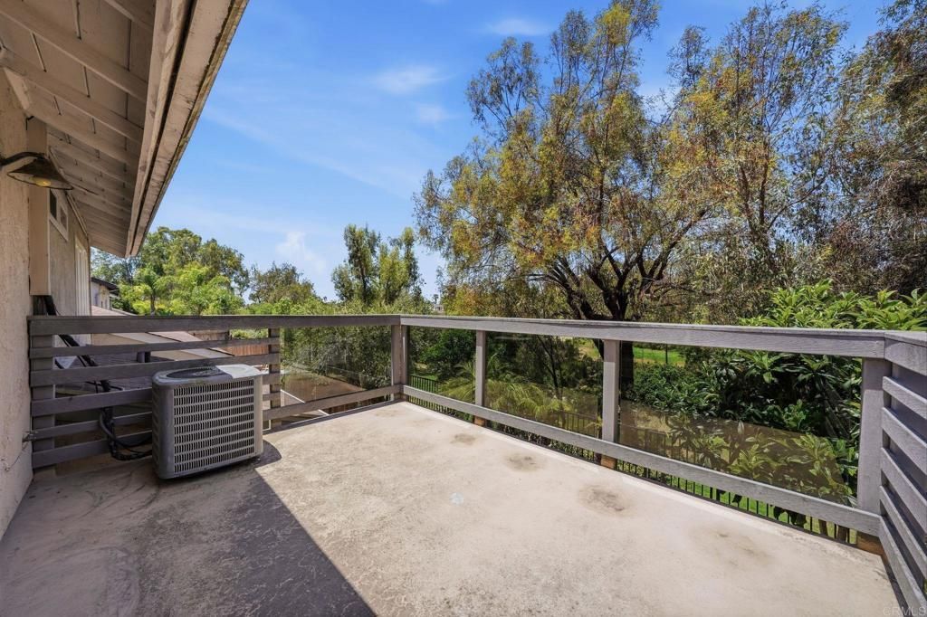 962 Woodgrove Drive, Cardiff by the Sea, CA 92007 Main Photo