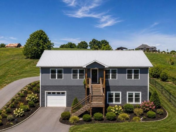 143 Stage Road, Jonesborough, TN 37659