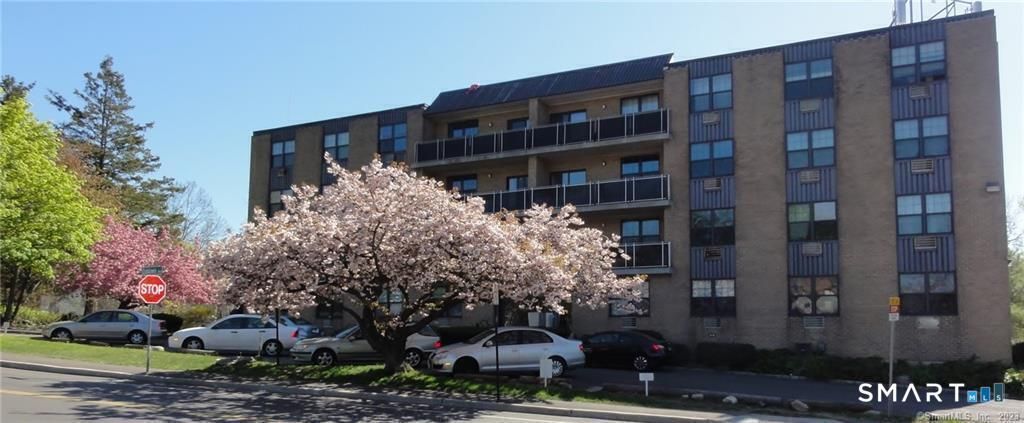 500 Newfield, Unit 3E, Stamford, CT 06905 Main Photo