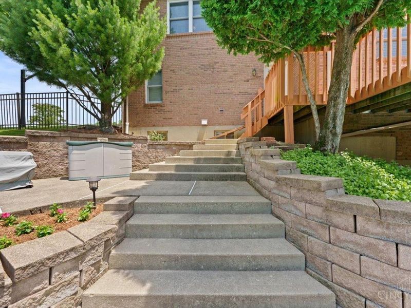 6459 Sherrybrook Drive, Green Township, OH 45248 Photo 71
