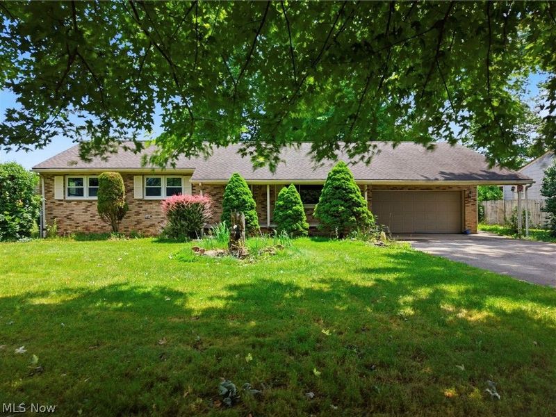 1627 Yolanda Drive, Youngstown, OH 44511 Photo 1