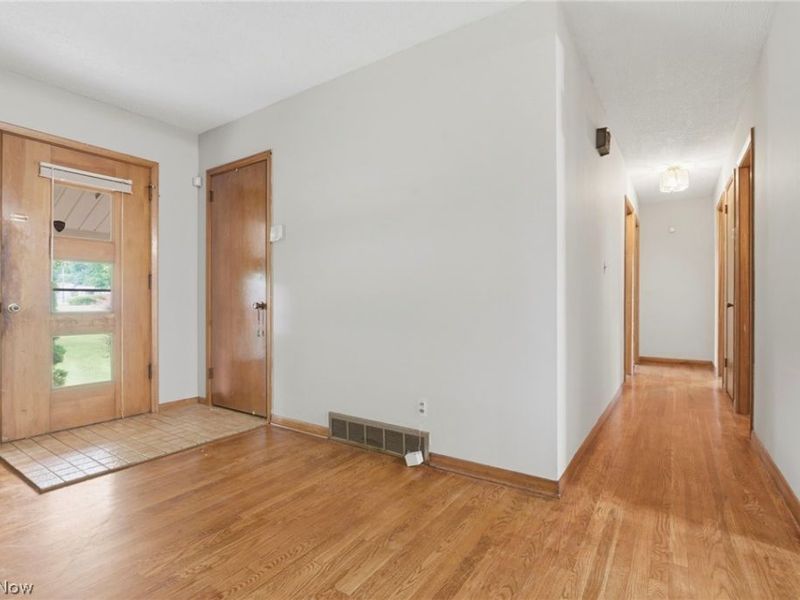 1627 Yolanda Drive, Youngstown, OH 44511 Photo 11