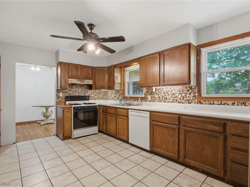 1627 Yolanda Drive, Youngstown, OH 44511 Photo 16