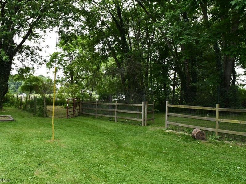 10566 Clapsaddle Avenue NE, Alliance, OH 44601 Photo 33
