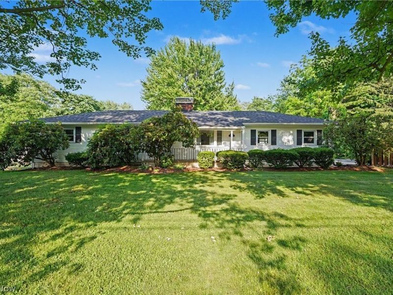 1974 Silver Fox Lane NE, Warren, OH 44484 Photo 1