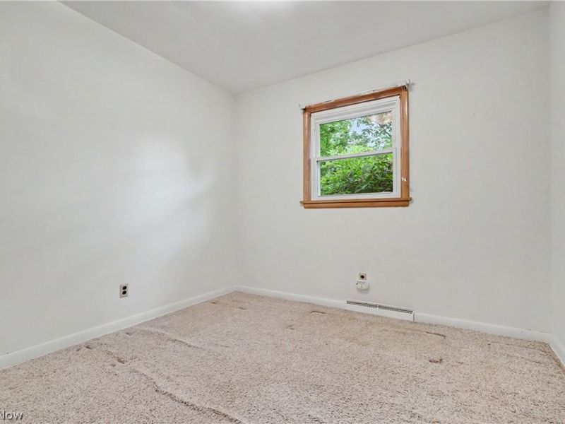 1974 Silver Fox Lane NE, Warren, OH 44484 Photo 17