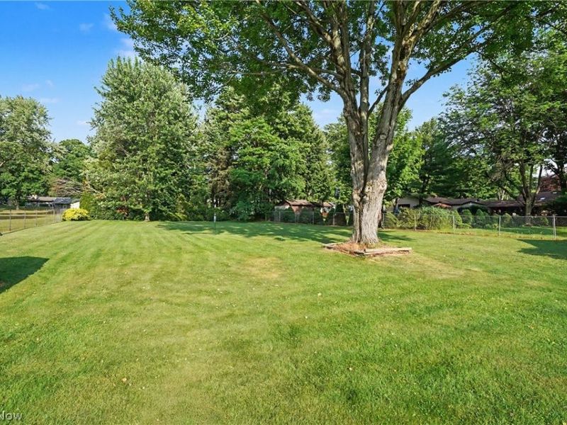 1974 Silver Fox Lane NE, Warren, OH 44484 Photo 25