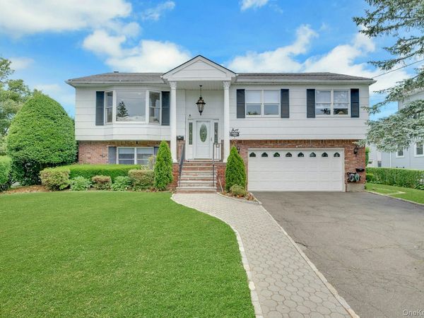 100 Neptune Avenue, New Rochelle, NY 10805