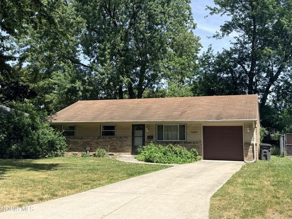 5920 Malden Avenue, Toledo, OH 43623
