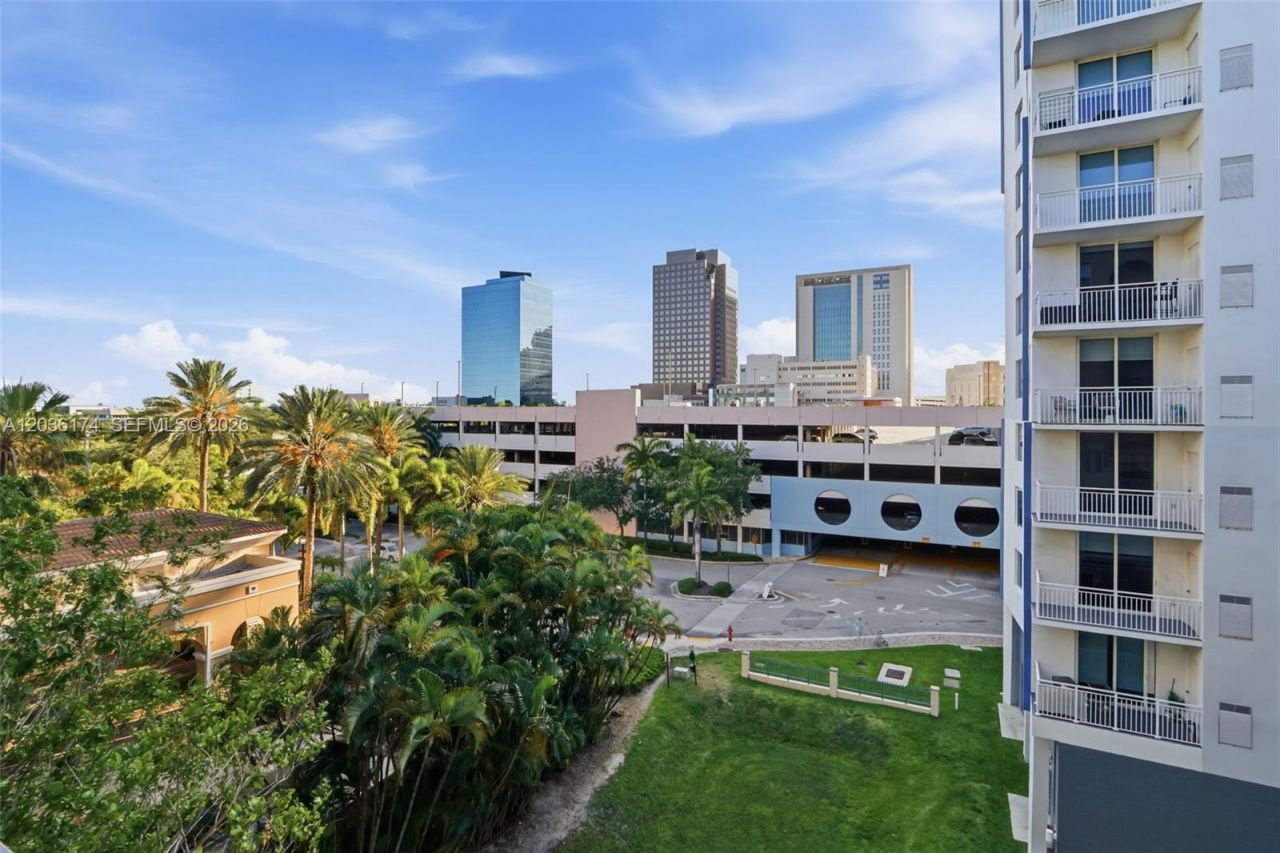 520 SE 5th Ave, Unit 2403, Fort Lauderdale, FL 33301 Photo