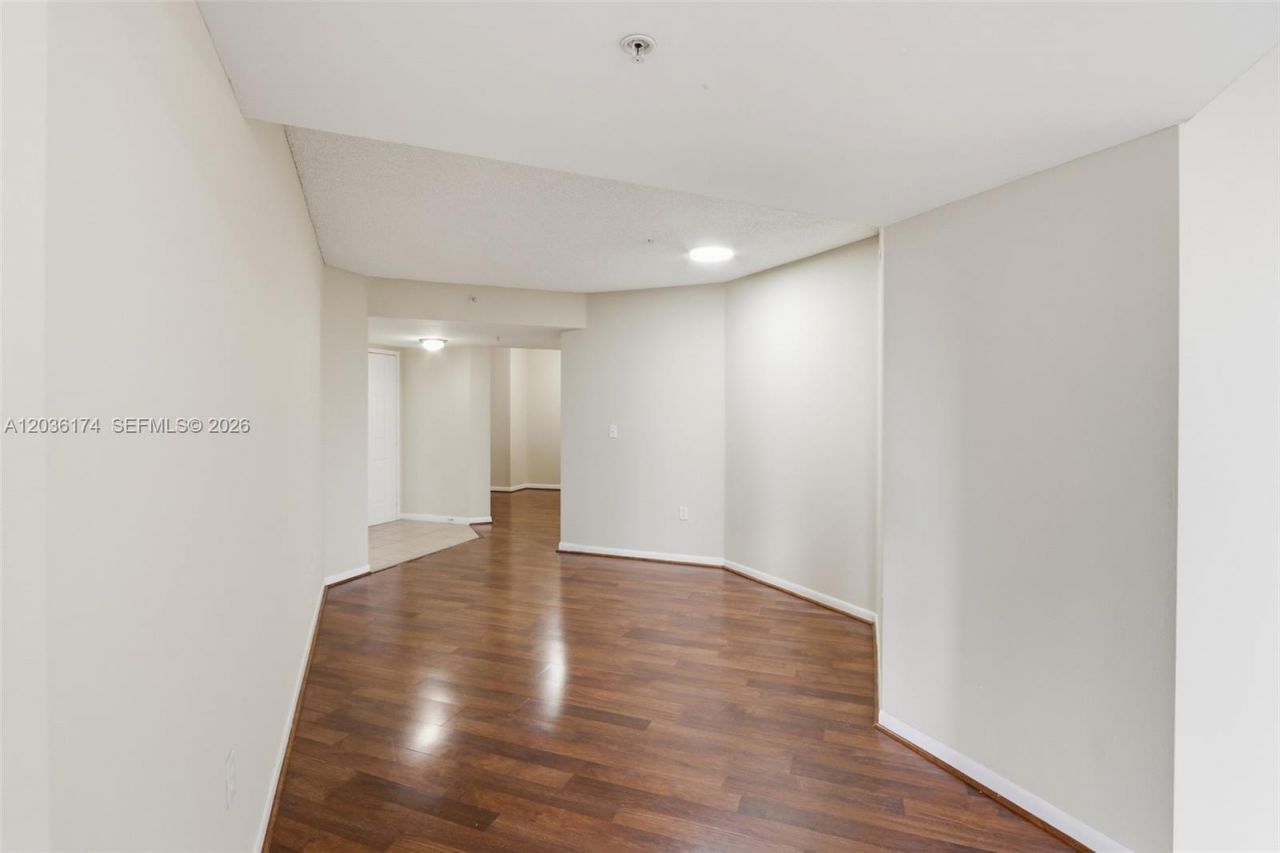 520 SE 5th Ave, Unit 2403, Fort Lauderdale, FL 33301 Photo