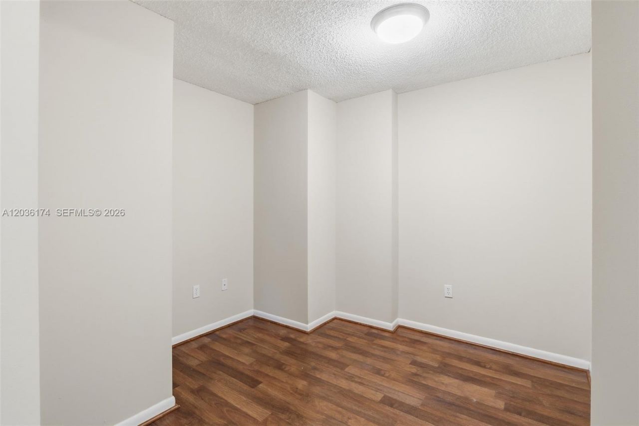 520 SE 5th Ave, Unit 2403, Fort Lauderdale, FL 33301 Photo