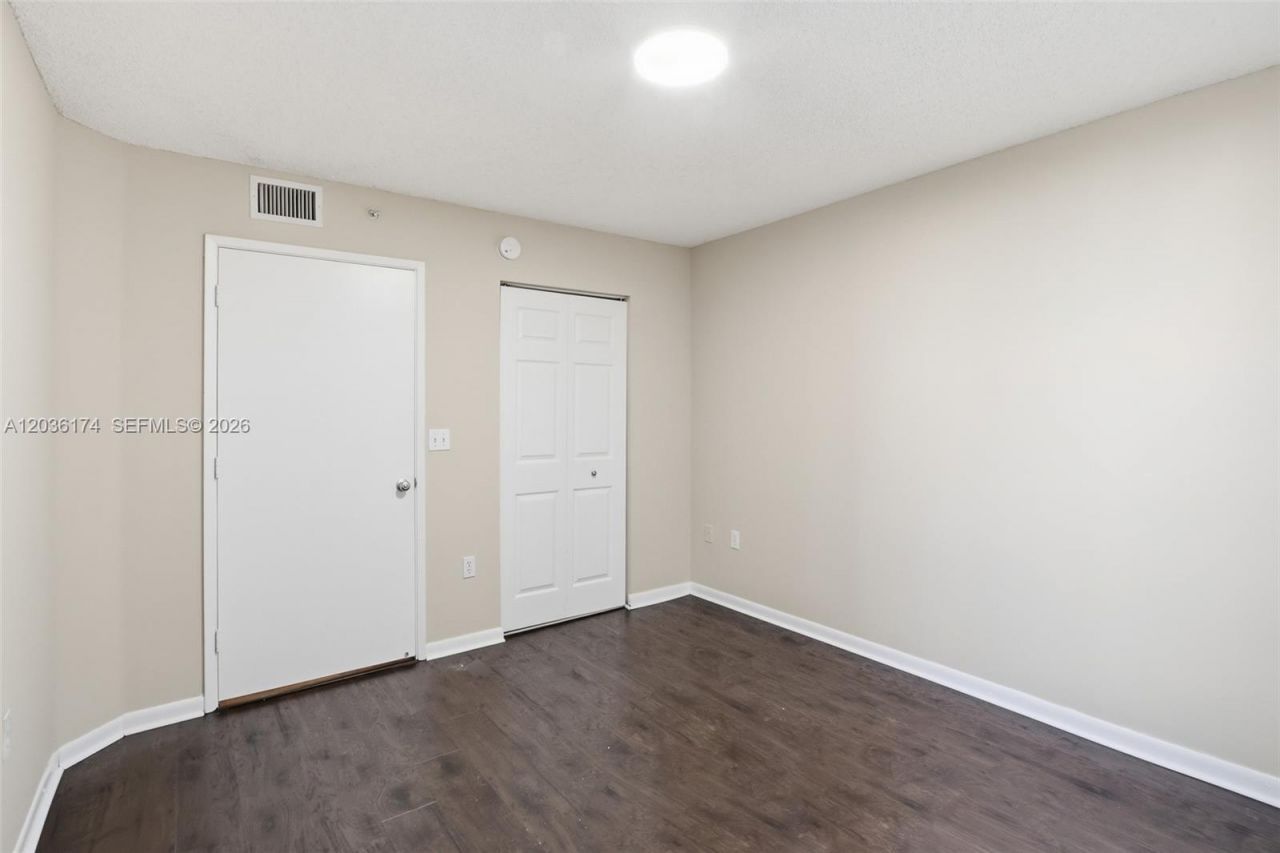 520 SE 5th Ave, Unit 2403, Fort Lauderdale, FL 33301 Photo