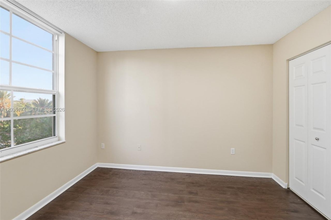 520 SE 5th Ave, Unit 2403, Fort Lauderdale, FL 33301 Photo