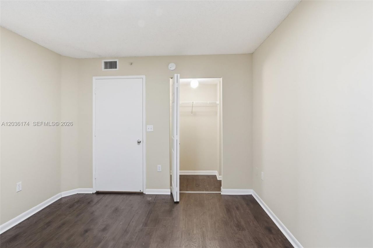 520 SE 5th Ave, Unit 2403, Fort Lauderdale, FL 33301 Photo