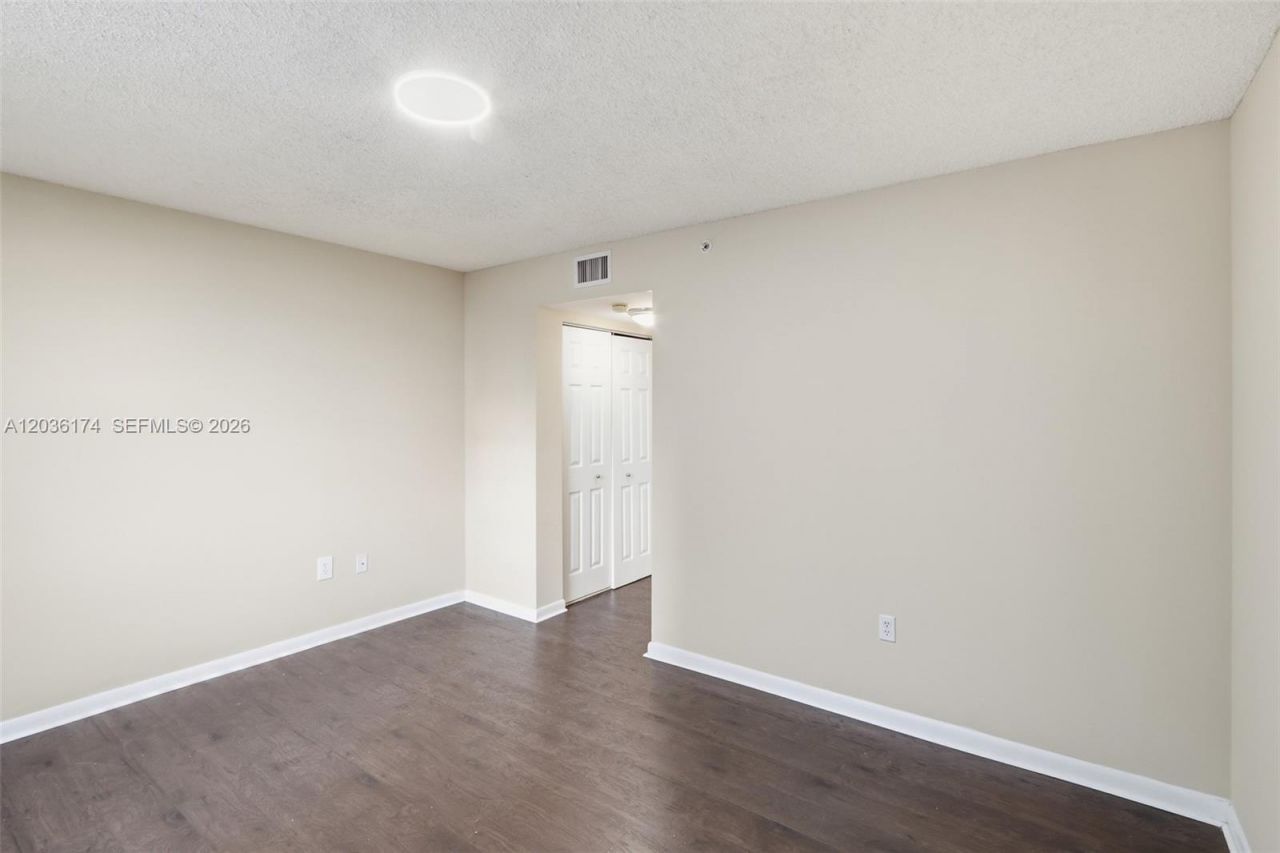520 SE 5th Ave, Unit 2403, Fort Lauderdale, FL 33301 Photo