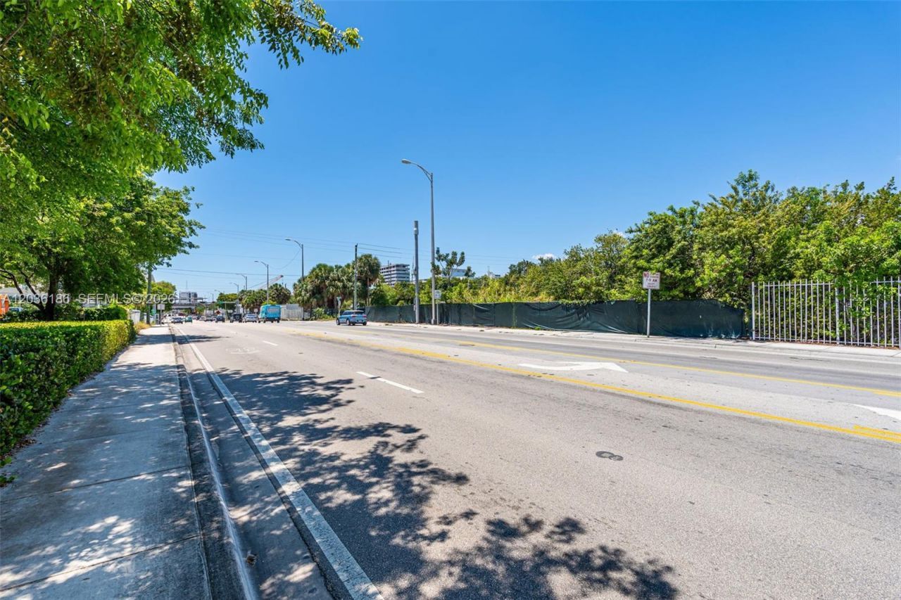 1800 NW 7th Ave, Miami, FL 33136 Photo