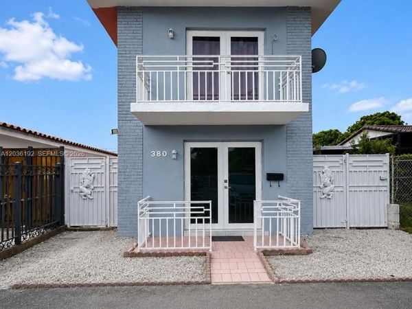 380 W 45th St , Hialeah, FL 33012