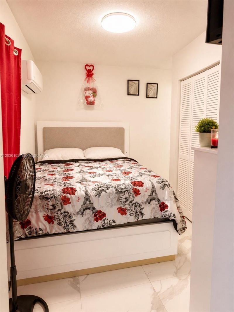 380 W 45th St , Hialeah, FL 33012 Photo