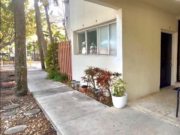 1910 SW 17th Ave , Unit 4, Miami, FL 33145