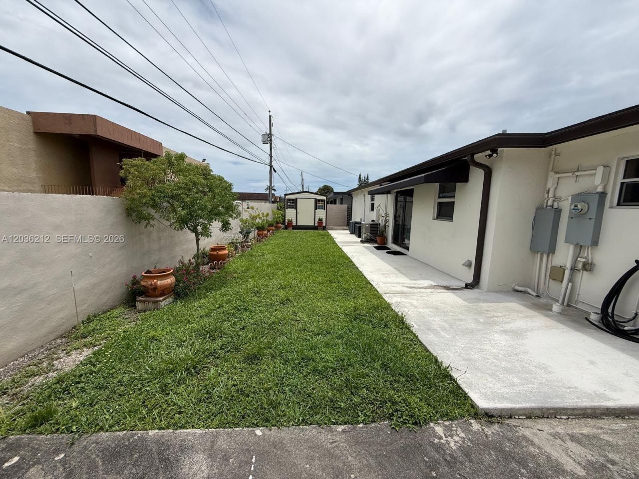 875 W 72nd Pl, Unit 875, Hialeah, FL 33014 Photo