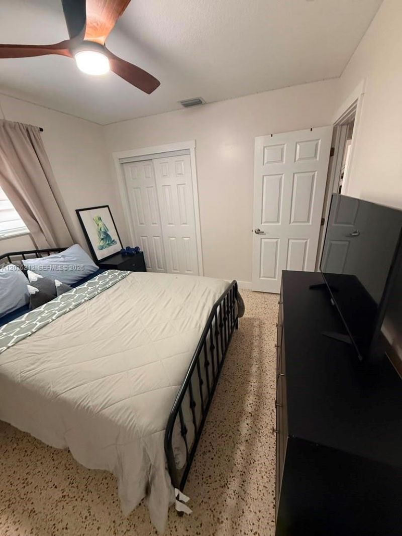875 W 72nd Pl, Unit 875, Hialeah, FL 33014 Photo