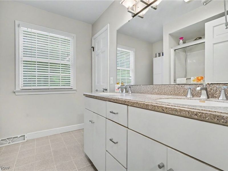 553 N Briarcliff Drive, Canfield, OH 44406 Photo 19