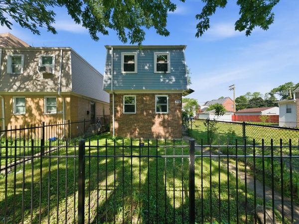 7116 S University Avenue , Chicago, IL 60619