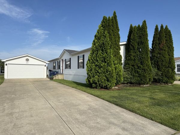 221 Begonia Drive , Matteson, IL 60443