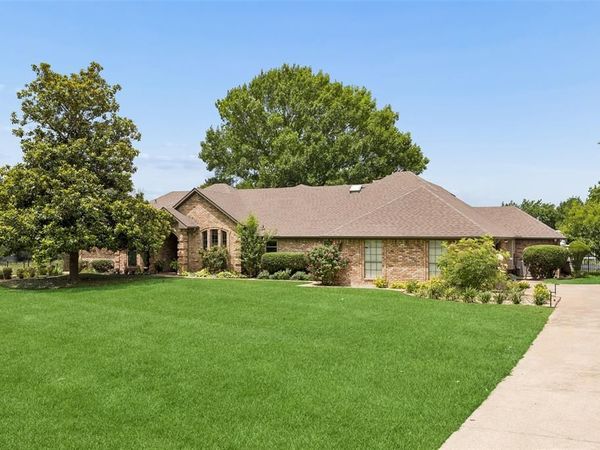 579 N Collins Road , Sunnyvale, TX 75182