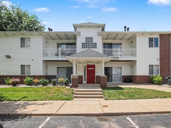 804 Carom Circle, Mason, MI 48854
