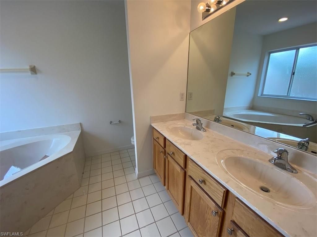 9634 Roundstone Cir , Fort Myers, FL 33967 Photo