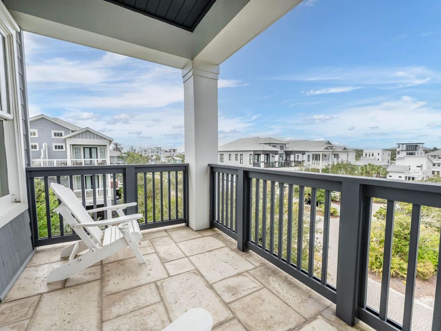 Property Image 100