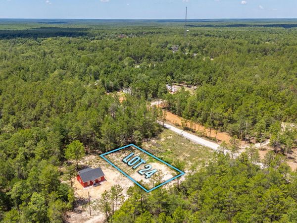 Lot 24 E Dogwood Avenue, DeFuniak Springs, FL 32433