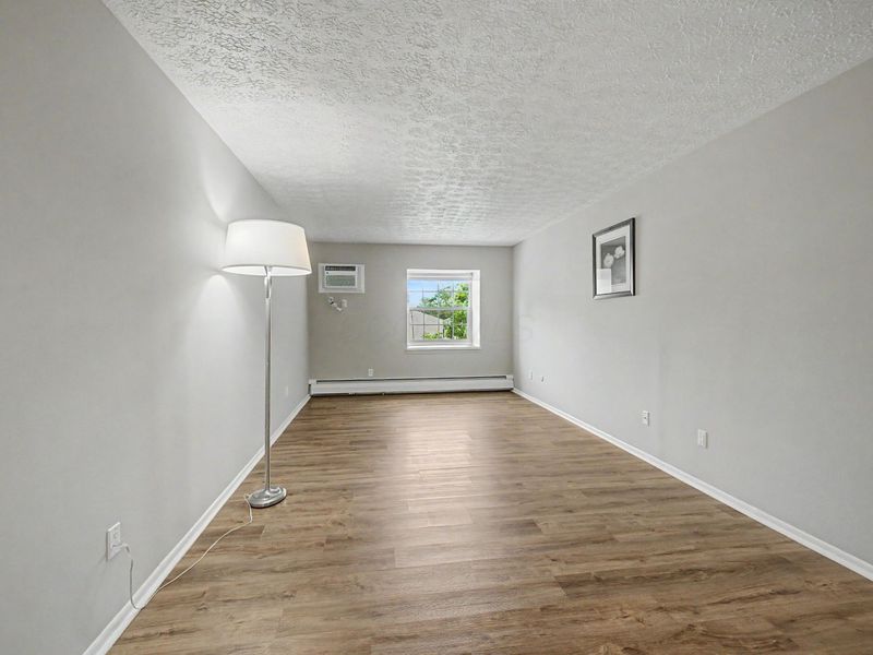 4696 Tarryton Court S, Unit 3H, Columbus, OH 43228 Photo 3