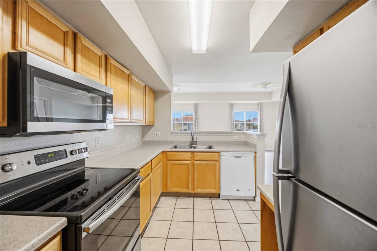1025 Villagio Circle, Unit 208, Sarasota, FL 34237 Photo