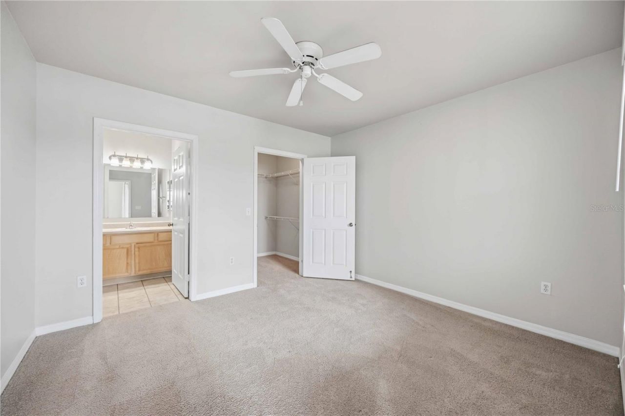 1025 Villagio Circle, Unit 208, Sarasota, FL 34237 Photo