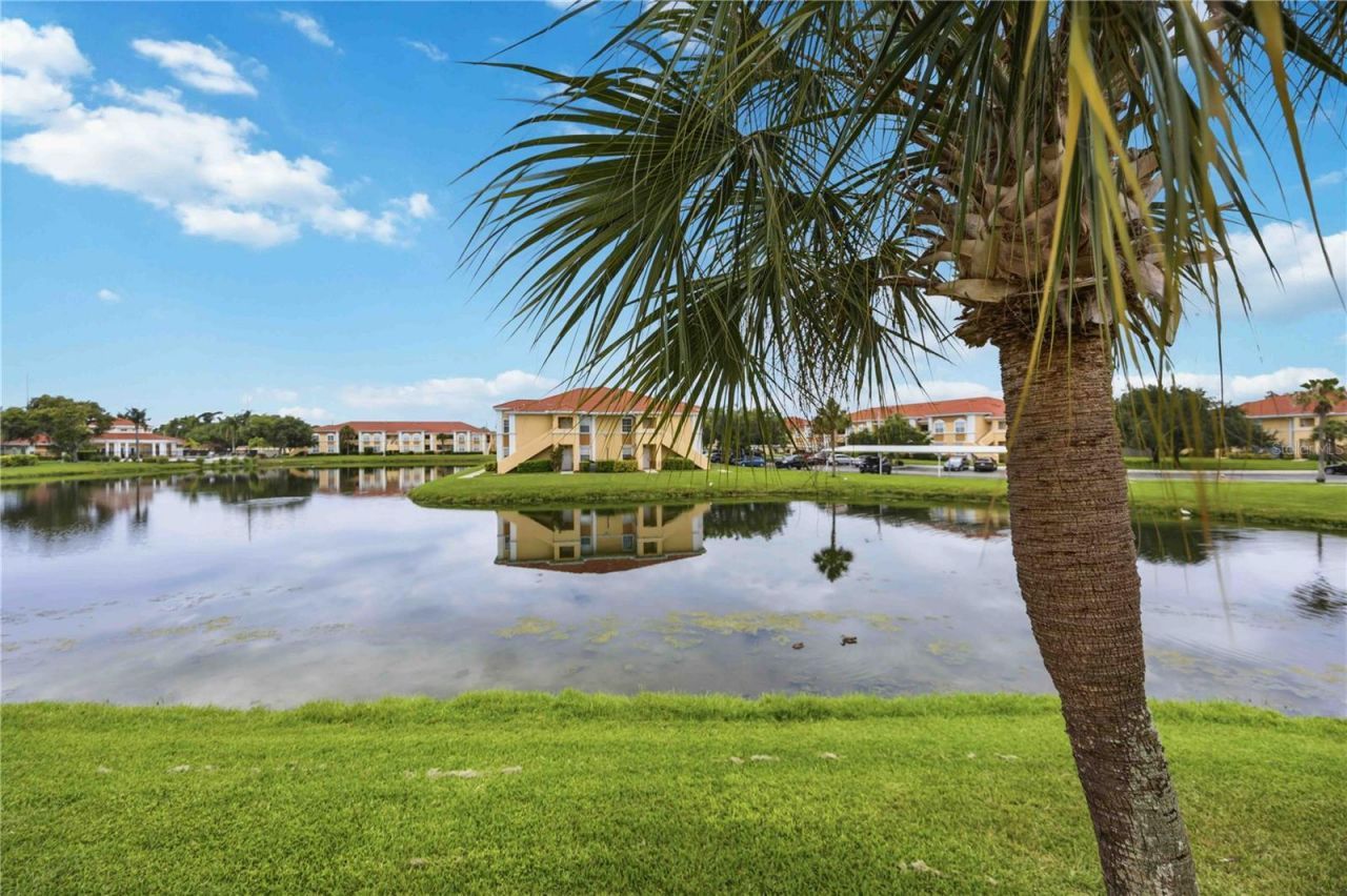 1025 Villagio Circle, Unit 208, Sarasota, FL 34237 Photo