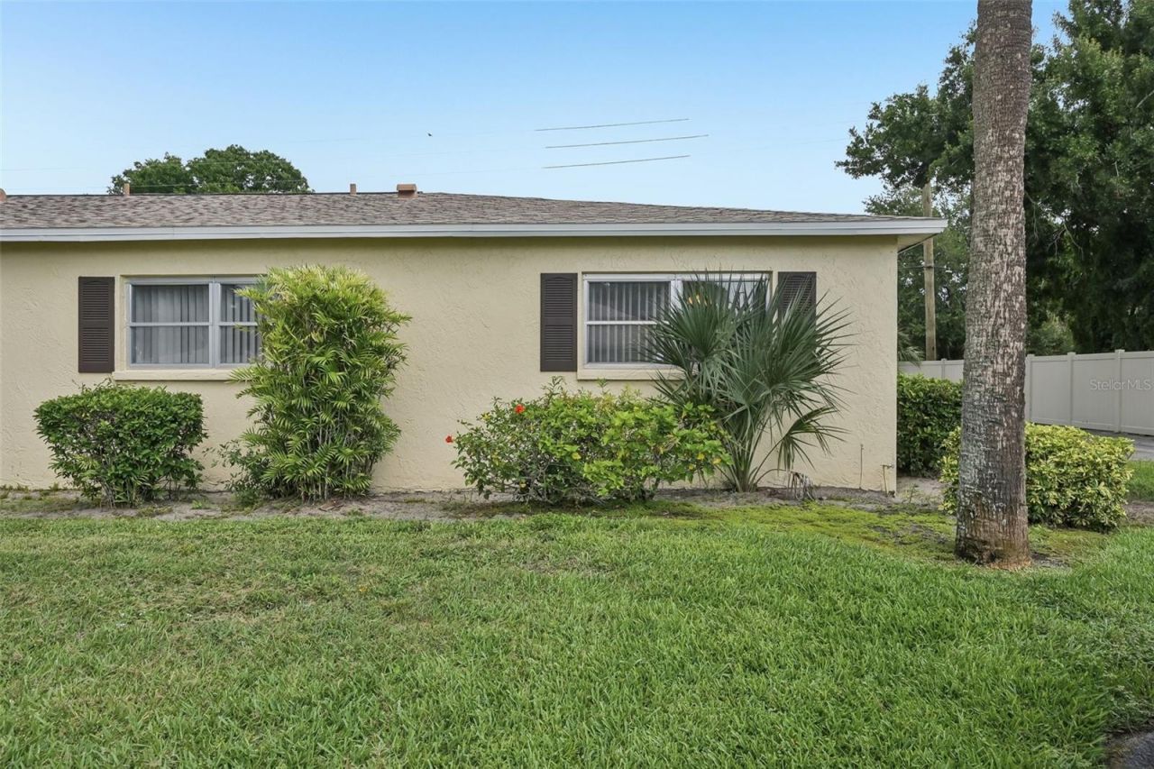 390 301 Boulevard W, Unit 4D, Bradenton, FL 34205 Photo