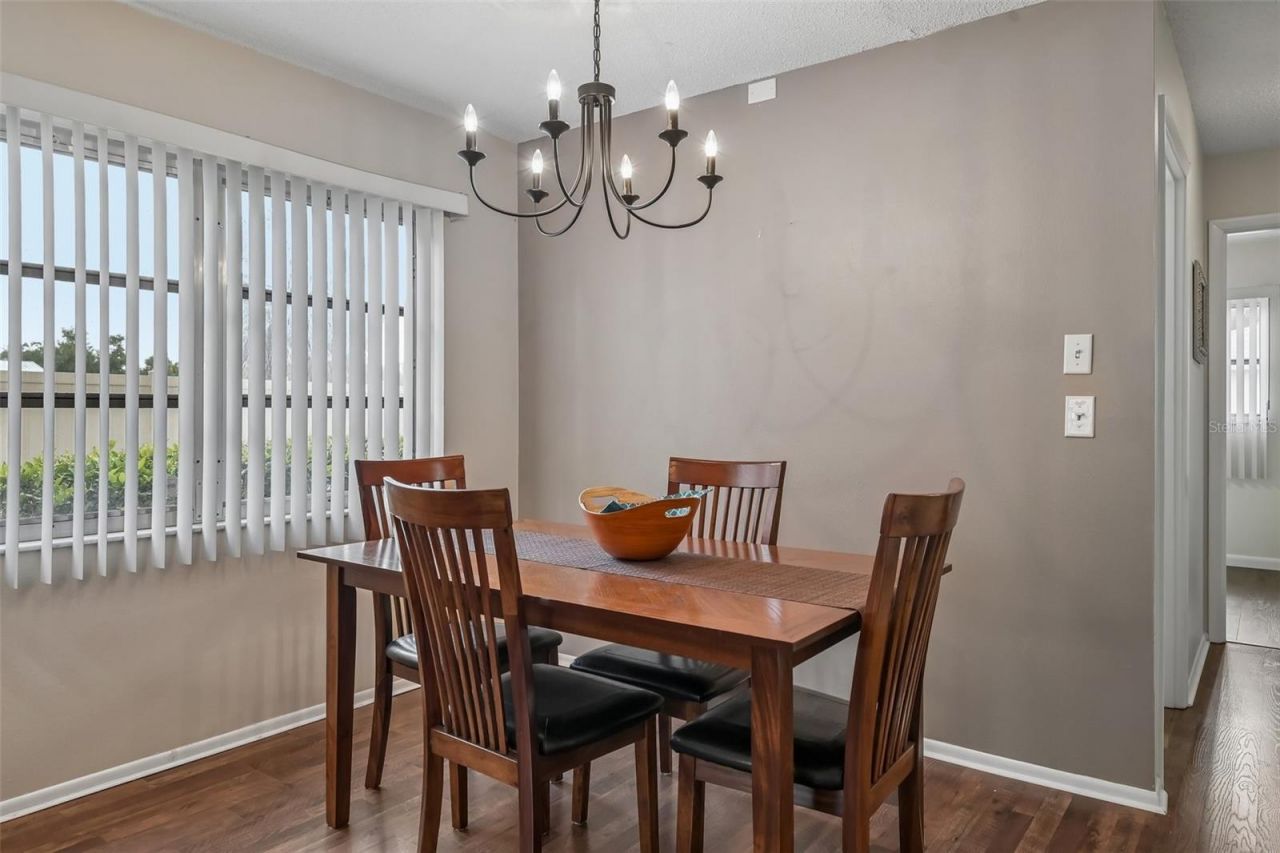 390 301 Boulevard W, Unit 4D, Bradenton, FL 34205 Photo