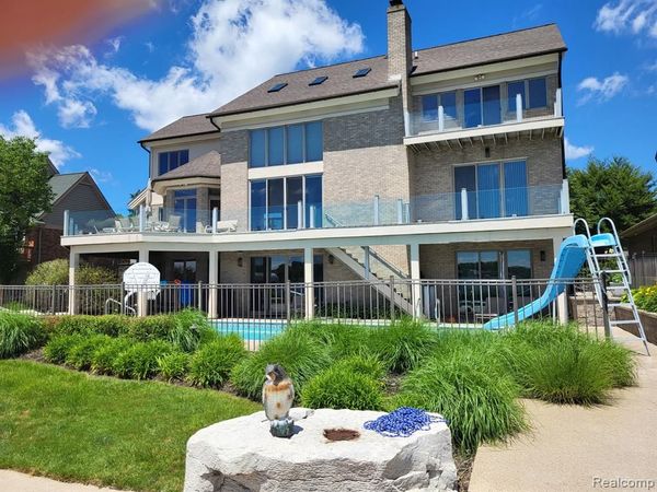 1296 Labrosse Drive, Waterford Twp, MI 48328