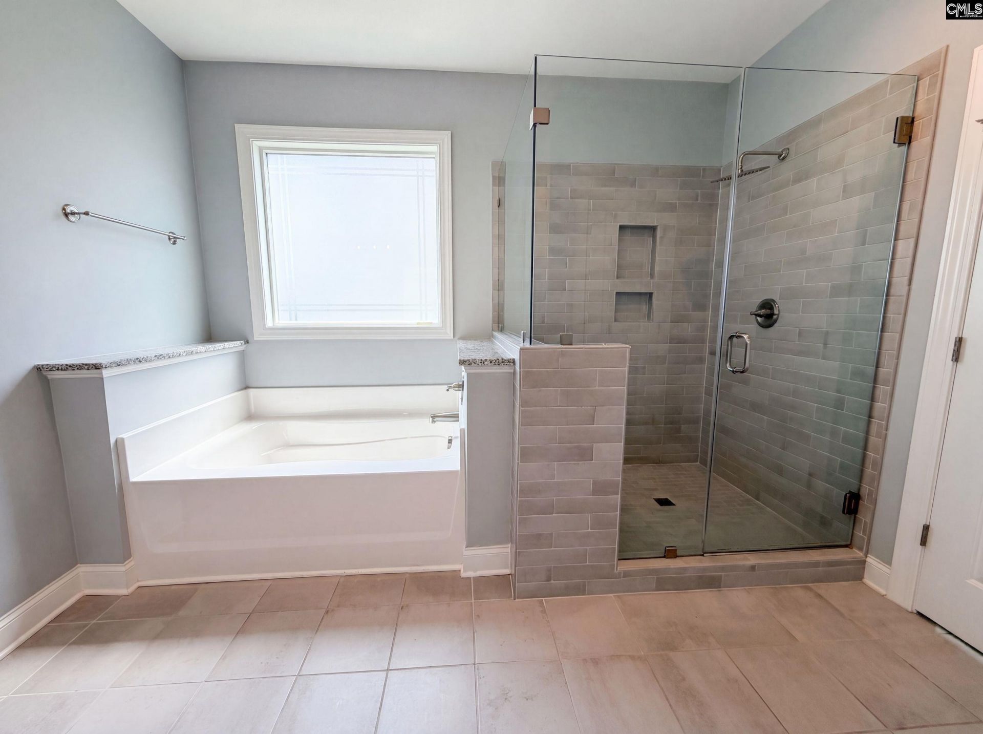 209 Lacecap Road  Photo 18