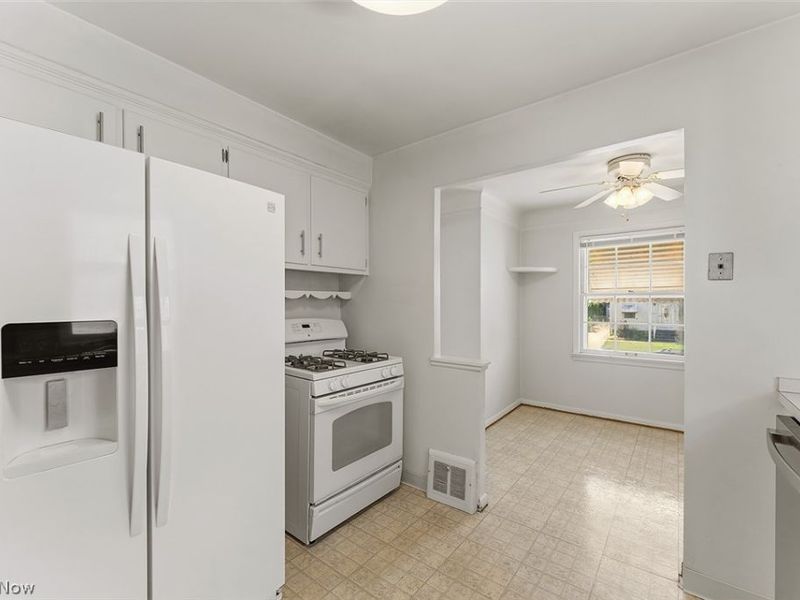 11301 Mountview Avenue, Garfield Heights, OH 44125 Photo 10