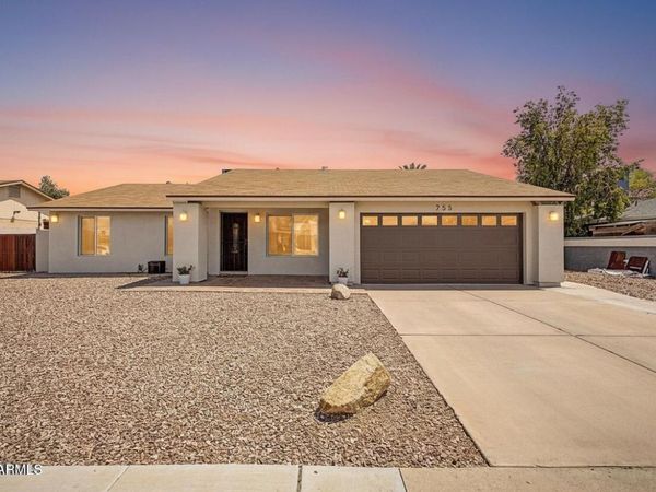 755 W LAGUNA AZUL Avenue, Mesa, AZ 85210