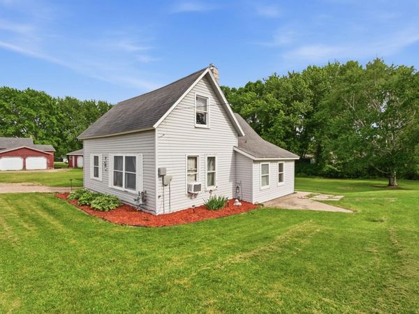 411 W Main Street , Osakis, MN 56360