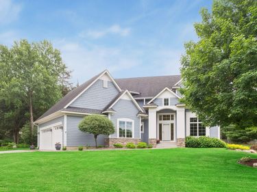 6625 Walnut Drive, Mound, MN 55364