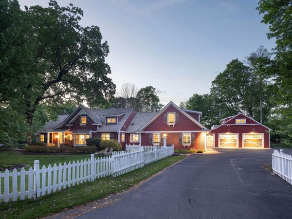4202 Heathcote Road , Deephaven, MN 55391