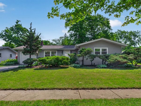 262 S 19th Street , St. Charles, IL 60174