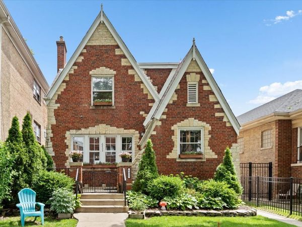 6455 N Talman Avenue , Chicago, IL 60645