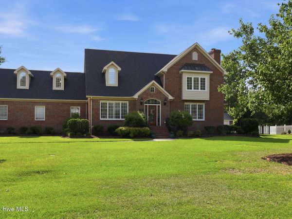 3804 Sterling Trace Drive , Winterville, NC 28590